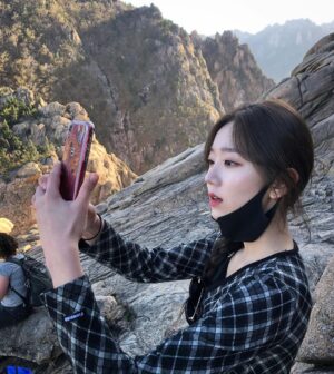 Jeon Hye-won Instagram - 🍃🌊