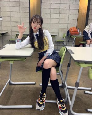 Jeon Hye-won Instagram - 드디어 오늘밤 10시 30분 tvN에서 
#여신강림 첫방이에요!!다들 이따 만나😘
#새미