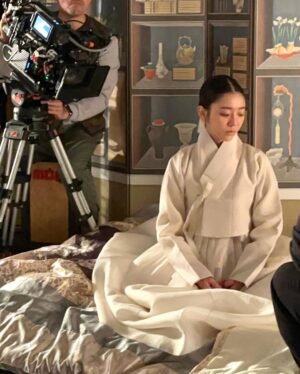 Jeon Hye-won Instagram - #연인 
소현세자와 강빈, 예쁘게 봐주셔서 진심으로 감사하고 감사했습니다:)