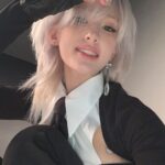 Jeon So-mi Instagram - 컴백 🦷틀남아서 신난사람이요🪩🔫!!