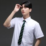 Jeong Si-hyun Instagram - 안녕? 나 신수호야 나 좀 멋지지?