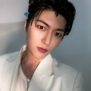 Jeong Si-hyun Instagram - 🌟