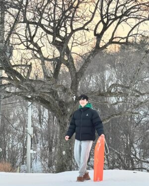 Jeong Si-hyun Instagram - ⛄️⛄️❄️❄️