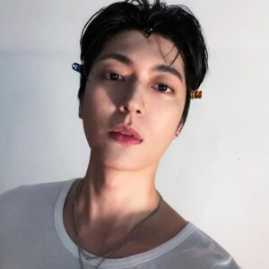Jeong Si-hyun Instagram - 🌟