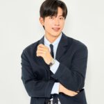 Jeong Young-han Instagram - 입사 1년 기념 새 프로필!