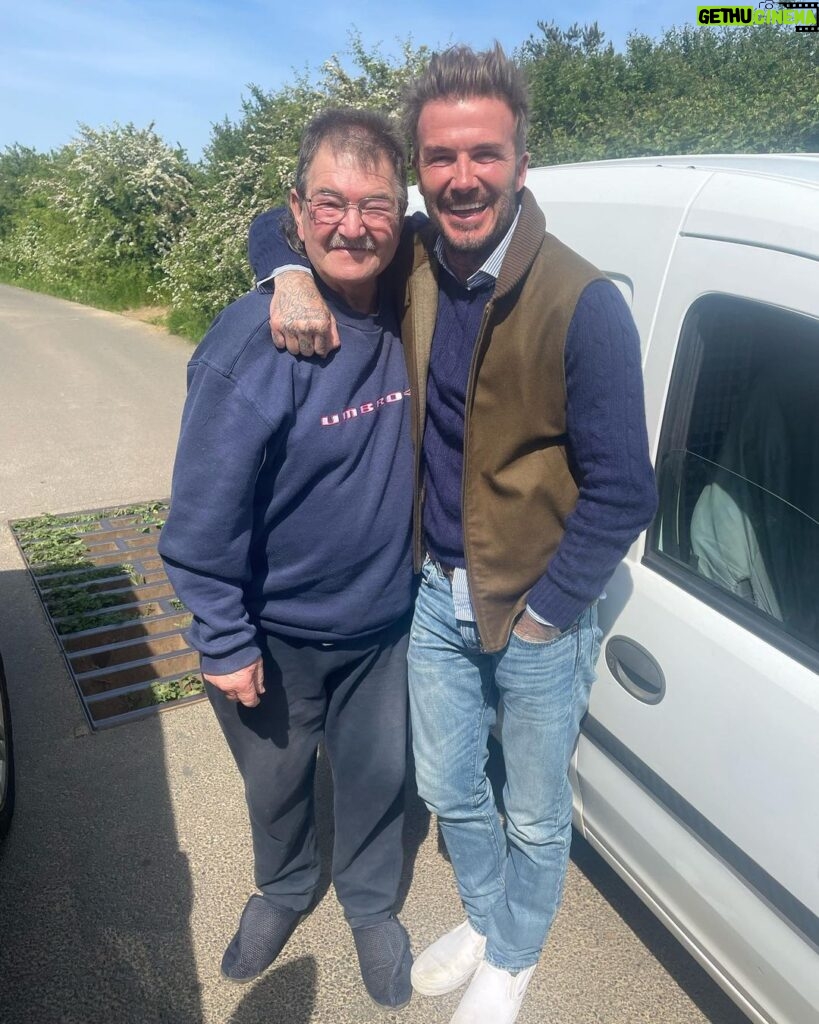 Jeremy Clarkson Instagram - Gerald. And another man.