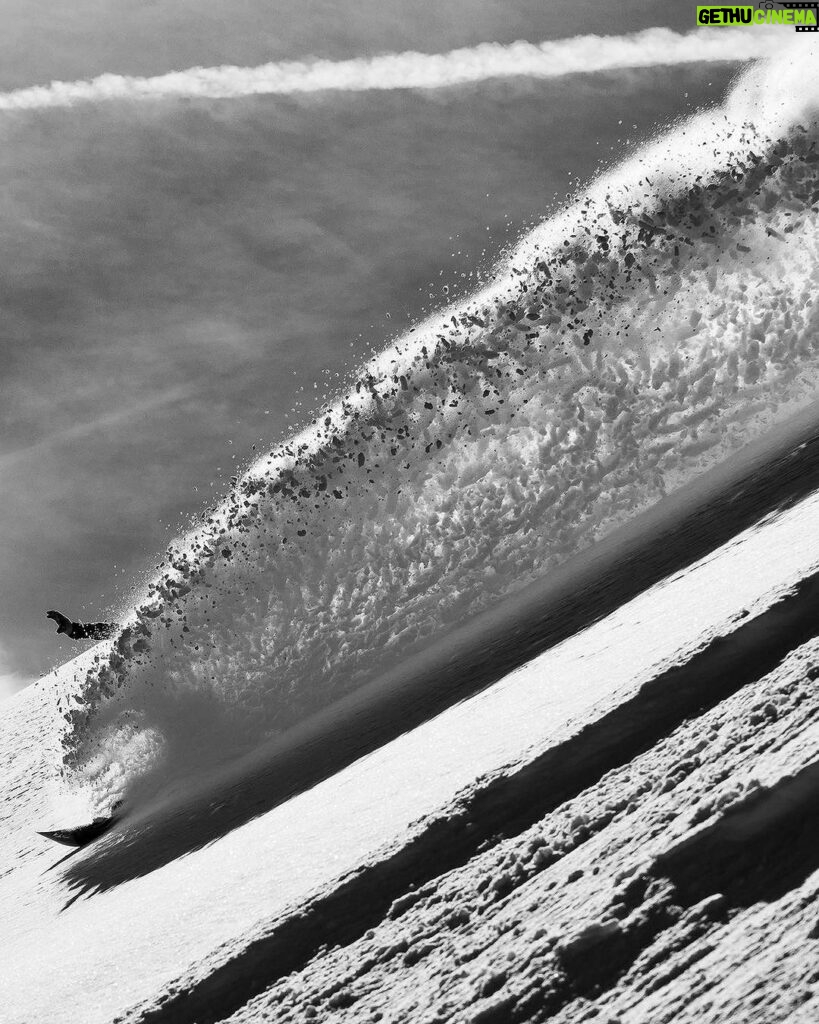 Jeremy Jones Instagram - The softer side of Shralpinism seen through the eyes of master lensemen @andrew_miller during a 3 day run of high pressure, soft snow and stability. Getting those three things to line up is quite rare. Maybe 5 to 10 times a season? When the sun, stability, and powder portal opens I get a one track mind and become useless outside of the mountains.