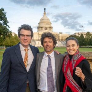 Jeremy Jones Instagram - The hardest mountain in America is a hill. I have spent more brain power trying to succeed here than anywhere else in the world. 
We stand on the shoulders of the Outdoor State and it is getting harder for our elected officials to ignore us. 
The window to “send” is starting to open. 
Failure is not an option. Team work makes the dream work. ✌️

Repost -@protectourwinters-

The Hill in DC is a different kind of terrain for our athletes. But nonetheless, they climb that one too. 

Last week, POW founder @jeremyjones, POW Athletes @kateplusfate and @grahamzimmerman, and @alik.enney from @burton joined us on Capitol Hill. Since 2009, our lobbying trips have been incredibly impactful, with our Alliance showing up dialed to Democratic and Republican offices alike to tell their climate stories. 

Last week’s trip felt extra special. This year, we’ve been working on a new bill – legislation that will greatly benefit communities implementing clean energy infrastructure. With the bill dropping this Fall, we are locking in critical, tangible pieces to meet our climate goals. 

We are continually drumming up support from both sides of the aisle for not only our new climate legislation, but Arctic Refuge protection, clean energy infrastructure across the country and the preservation of public lands. In a day and a half, we tallied up a total of 8 meetings with Representatives and Senators, an impactful DPCC lunch with Senate Democrats and sessions with climate policy experts from The White House. 

POW and our Alliance are in all of these meetings with the entire Outdoor State (over 50 million of you) in mind, making all of your voices heard.

📷 @oneill_dm