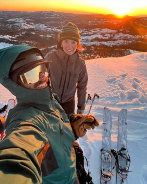 Jeremy Jones Instagram - We didn’t get our “White Christmas” but we have been having a lot of family fun in sun this week. 
Wishing “Peace, Love and POW” to you and your loved ones this holiday season!

#peacelovepow