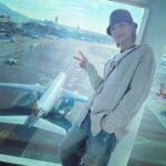 Jeremy Lee Instagram - 又可以飛 真係好開心 上一次去澳洲 已經係返學嘅時候 隔左咁多年 又可以黎玩 最緊要係可以12個一起去玩 呢兩日都去左好多地方啦🤣 希望快d出街 俾你地睇啦 記得到時候睇團綜啦 🥰 都要多謝香港機場貼心嘅安排 Thank you so much ❤️ @hongkongairport 大家中秋快樂 🥮 #hkia #hongkongairport #香港國際機場