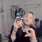 Jeremy Lee Instagram - Hi ✌🏻 第二張相有重點 發唔發現到？ 😂😂😂 #繼續catchavibe