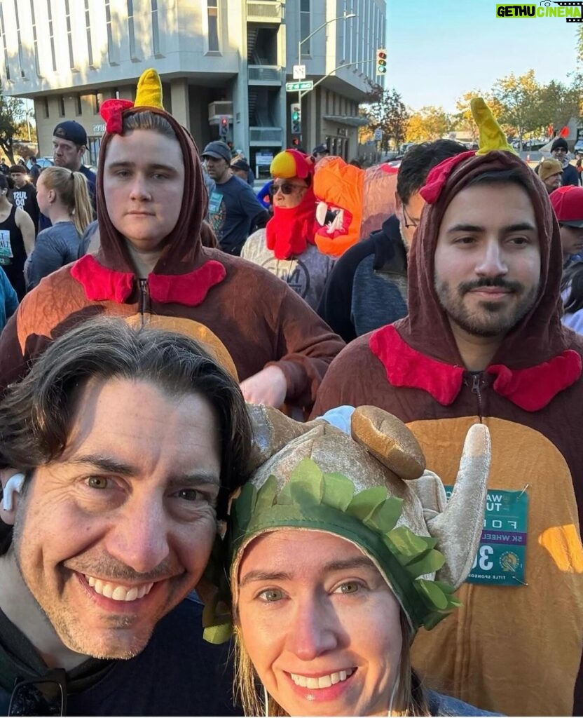 Jeremy Padawer Instagram - Turkey Trot 5k while visiting SF. Bren finished 31st in her age group and I finished 62nd in mine. Moreover, she finished 1 minute ahead of me! PS - I’m 6 months older than @dr.brenboston so I have a valid excuse.