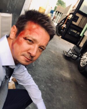 Jeremy Renner Instagram - Let’s get it #mayorofkingstown