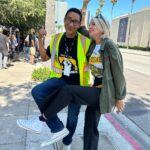 Jeri Ryan Instagram - Loved seeing the turnout today at the WB picket line as our Neg Comm heads back to the table! HUGE thanks to all our @wgawest family for showing up for us. And, as always, a massive thank you and AAALLLL the love to our AMAZING team of strike Captains for their dedication and enthusiasm day after day! One day longer, one day stronger. ✊🏼 @sagaftra @wgawest #sagaftrastrong #unionstrong #1u
