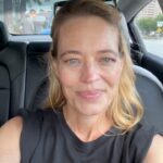 Jeri Ryan Instagram - FANTASTIC turnout and energy today!! Let’s keep it up this week as our NegCom goes back to the table. Here’s hoping the studios are serious this time and done playing games. Let’s keep showing up and showing them our SOLIDARITY✊🏼✊🏼✊🏼 One day longer. One day stronger. AS LONG AS IT TAKES. @sagaftra #sagaftrastrong #sagaftrastrike #power2performers #unionstrong #1u