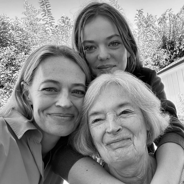 Jeri Ryan Instagram - Three generations together, wishing this amazing woman the happiest 80th birthday. Happy Birthday, Mama! We love you!