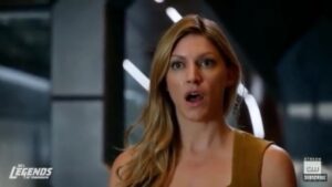 Jes Macallan Instagram - “What could go wrong?” 🤷‍♀️🥴 @cw_legendsoftomorrow premiers TONIGHT at 9pm on @thecw Get ready for 15 episodes of absolute insanity... which is what we do best. #praisebeebo #superheroesorsuperweirdos 😂