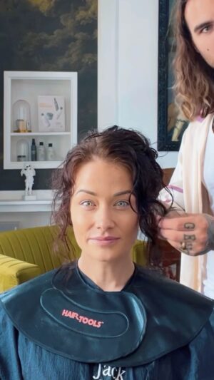Jess Impiazzi Instagram - Enhancing @jess_impiazzi natural curls 🥰 
Jess has the most beautiful natural curls but struggled to get them consistent and to get shape especially around the face. 

So that’s exactly what we did, we have added loads more shape to the hair whilst maintaining the length, we decided to blowdry this time but I can’t wait to see how the curls perform now left to air dry or enhanced with @oribe 

Thanks for trusting me with your gorgeous lock Jess ❤️

Cut @jackandthewolfe 

#curlyhair #curlycut #haircut #glamhair