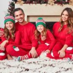 Jessica Alba Instagram - #FBF - the holidays over the past few years with my mains 🫶🏽🤭🎄🎁💫❤️