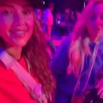 Jessica Alba Instagram - A beautiful experience at @drjoedispenza’s retreat 🧘🏽‍♀️🤍 For a full week, we unplugged and tapped in - between breath work, lectures and meditations…. we bonded, we had profound heart openings and we met new soul sisters - the week was filled with so much healing 💫 #DrJoeDispenza #SedonaSisters