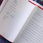 Jessica Alba Instagram - #MondayMeditation Thank you @cleowade for putting this beautiful book into the world - I can’t think of anything we need more than love in all of its forms ❤️ Your words are deeply moving and resonate with me in a profound way. You are a gift, my friend 🎁 🙏🏽
