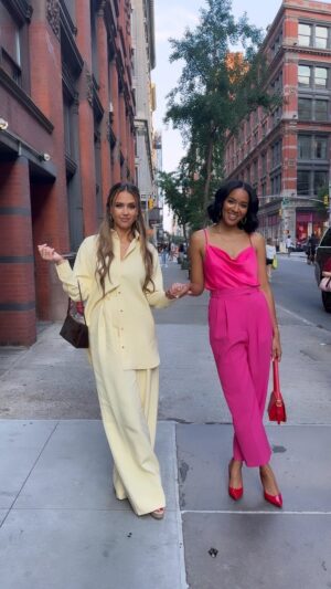 Jessica Alba Instagram - @honest_renovations is the #1 show on @therokuchannel and I’m feeling all the feels 🥹💜🎉✨ It’s been the biggest 🎁 being able to experience all of this with my boo @lizzymathis - so grateful for you and what we made together 🙏🏽 Big love to our entire crew, everyone that made this show what it is, everyone that met with us last week on our #presstour to talk about it and all the peeps that have already watched 🫶🏽 

So if you haven’t already binged #HonestRenovations - get on it! 📺👷🏽‍♀️