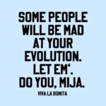 Jessica Alba Instagram - sending love and light to kick off this week 🫶🏽🤍💫📝 #motivationmonday #recentsaves