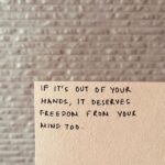 Jessica Alba Instagram - sending love and light to kick off this week 🫶🏽🤍💫📝 #motivationmonday #recentsaves