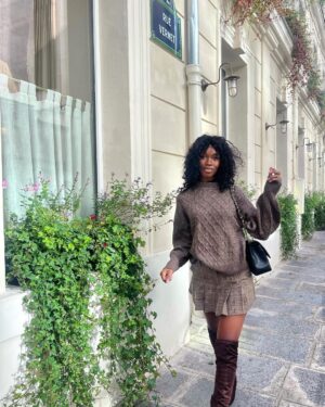 Jessica Allain Instagram - Excuses-moi