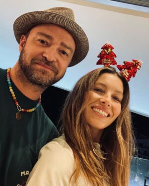Jessica Biel Instagram - Happy Christmas Eve! ❤️🎄