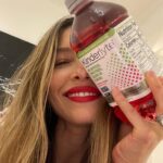 Jessica Biel Instagram - Guess who is NOT gonna be hungover tomorrow… 🥰👋🏻 Happy Holidays everybody - stay safe and party responsibly, even if you’re doin’ it at home alone 🙏🏻 @kinderfarms