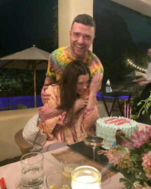 Jessica Biel Instagram - Celebrating my birthday in style... and by that I mean, in pajamas. I made Justin PROMISE not to sing Happy Birthday to me, so he improvised. Sorry you can’t hear it, but I’m still laughing 😂. Thank you, you wonderful human, for really listening to me, and for throwing my kinda party. And thank YOU ALL for the birthday wishes. Feeling the love.