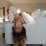 Jessica Lord Instagram - feelin @cozey 🙃 • #cozey #cozeyliving #cozeylife #cozeyhome