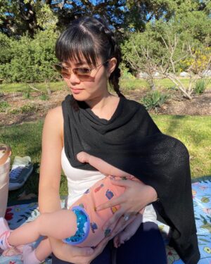 Jessica Lu Instagram - Mama Lu took these photos of me with Everest yesterday. Not entirely sure how she made me look like we got a time machine but judging all the pics I have in my camera roll… Mama Lu photog > Christian Sprenger Emmy winner for photog something