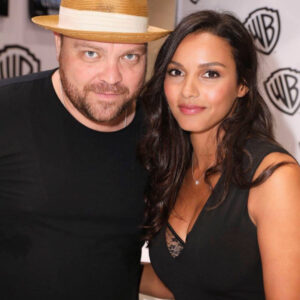 Jessica Lucas Instagram - Thank you @warnerbrostv for another amazing #sdcc! I couldn't love this group of people more ❤️#gothamseason4