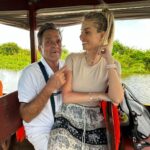 Jessica Thivenin Instagram - Je suis tellement reconnaissante d’avoir été au Cambodge, et d’avoir pu mener avec moi ma famille pour partager ces moments privilégiés avec eux et me remplir ma tête de souvenirs . Je suis contente d’avoir pu être en contact avec cette culture ce peuple, incroyable gentil et accueillant, je suis reconnaissante de ma vie et de pouvoir me rendre compte de la chance que j’ai, d’avoir ma famille en bonne santé, d’avoir des jambes des bras de respirer tout simplement, d’avoir un toit sur la tête , des fenêtres un lit … Pour tout ça merci la vie !… 🙏🏻🍀 Cambodia, Siem Reap