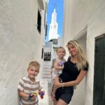 Jessica Thivenin Instagram - Minorque 🇪🇸♥️ en famille on s’éclate, je suis tellement reconnaissante, qu’on puisse vivre tout ça, et aucun regret sur la destination qu’on a choisis qui est juste magnifique 🥹 GRATEFUL 🍀 Menorca - Islas Baleares - Spain