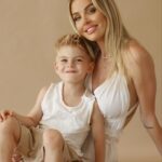 Jessica Thivenin Instagram - Mon fils je t’aime 💙 Maylone 📸 @fannie_gortazar •collaborationcommerciale