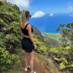 Jessica Thivenin Instagram - K A U A I 🌴 vraiment une île incroyable qu’on a pu faire en long, en large et en travers. Kauai,Hawai