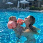 Jessica Thivenin Instagram - On est bien arrivés au @rixossungate Les enfants sont au paradis ♥️🥹 #collaborationcommerciale Rixos Sungate Resort - Antalya, Turkey