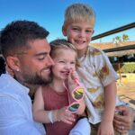 Jessica Thivenin Instagram - Nos vacances à Minorque se termine elles étaient incroyable 🥹 les voir aussi heureux je suis comblée ❤️🍀