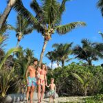 Jessica Thivenin Instagram - Nos vacances aux Seychelles se terminent c’était magnifique, et encore plus en famille 🇸🇨♥️