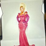 Jessica Wild Instagram - Here I share a little behind the scenes of the photo shoot for AS8 by the amazing @murphymade This Pictures are from the monitors.We had so much fun!! The last 2 pictures is all about @nayshalopez BIG BOOTY🤣🤣My sister always taking care of me🥹🥹 👗 @howiebofficial 💄 @sapphirebeepr @angelinabeepr 💇‍♀️ @wigsbytips 💎 @ampedaccessories #rupaulsdragrace #allstars8 #photoshoot #promo #fame #game