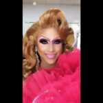 Jessica Wild Instagram - Thank u @eddesign19 for my @entertainmentweekly Interview look.I love It!😍😍I'm always last minute but your are always there for me🙌🏽🙌🏽Also I want to thanks @angelinabeepr @sapphirebeepr for my beautiful Pink/Purple Makeup and @wigsbyhassoon for my hair style because this Wig is like my natural hair🤪😁 I have the best Team!!💪🏽💪🏽Love u guys❤️❤️❤️❤️ #rupaulsdragrace #entertainmentweekly #interview #allstars8