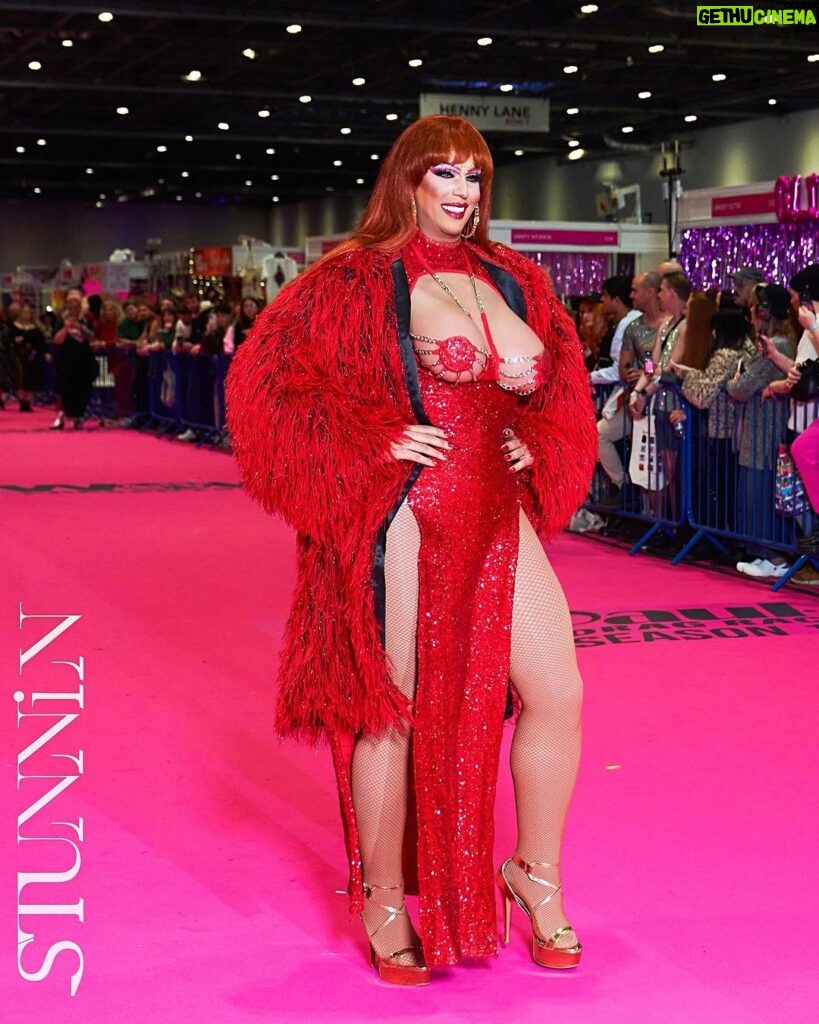 Jessica Wild Instagram - What an amazing weekend at @rupaulsdragcon UK!! Thanks to all the people who came to visit me at my booth. My Fans are everything to me. Thanks also to some of my sisters who took time out of their time to visit me. What a beautiful experience!! I love you all❤️ #rupaulsdragrace #rupaulsdragcon #Uk