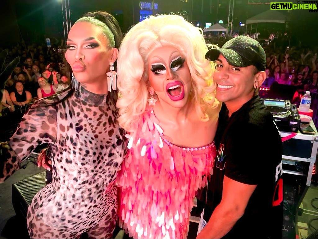 Jessica Wild Instagram - Livin' la vida loca🤪 This photo was taken backstage right in the middle of one of @trixiemattel sets as a DJ at Seattle Pride🏳️‍🌈. What a fun night!! It is always a pleasure to see and share good times with my sisters😍🥰 With the presence of @kimorablac it is always a guarantee of a fun time!💃🏻🙌🏽 #sisters #family #pride🌈 #love #Art #divas #rupaulsdragrace #dj #music #trixieandkatya #trixiecosmetics