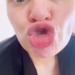 Jessie J Instagram - No ads. I’m defo no influencer. But I do have a lot of fun doing simple stuff. 💆🏻‍♀️🫧🧴🚿 Get Ready Get Ready Get Ready