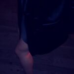 Jessie J Instagram - I drank water all night and held my pump bag like a handbag on the dance floor… BUT I can still pussy squat in thigh highs *Calls agent* “I’m ready” 😂 The screams in slide 6. That’s the vodka talking 🙉😂 @laurenwillson @madeleinebowdenstyle Thank you @itsnadiajae for the invite and playing all the classics 🤌🏻💋 M Out Out