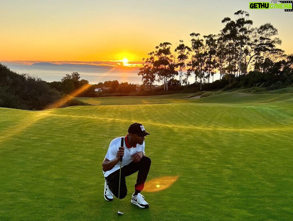Jessie T. Usher Instagram - golf is life. Pelican Hill Golf Club