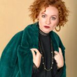 Jiřina Daňhelová Instagram - Víte, co se stane když se potká Leoš Mareš a Cruella de Vill? Tak víte? @reserved stylist: @j.e._styling make-up: @katesulcova @honza.kvarda.fotografuje
